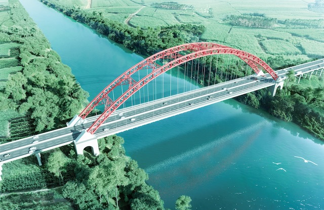 广西鹿寨至钦州港公路红水河特大桥 全景图